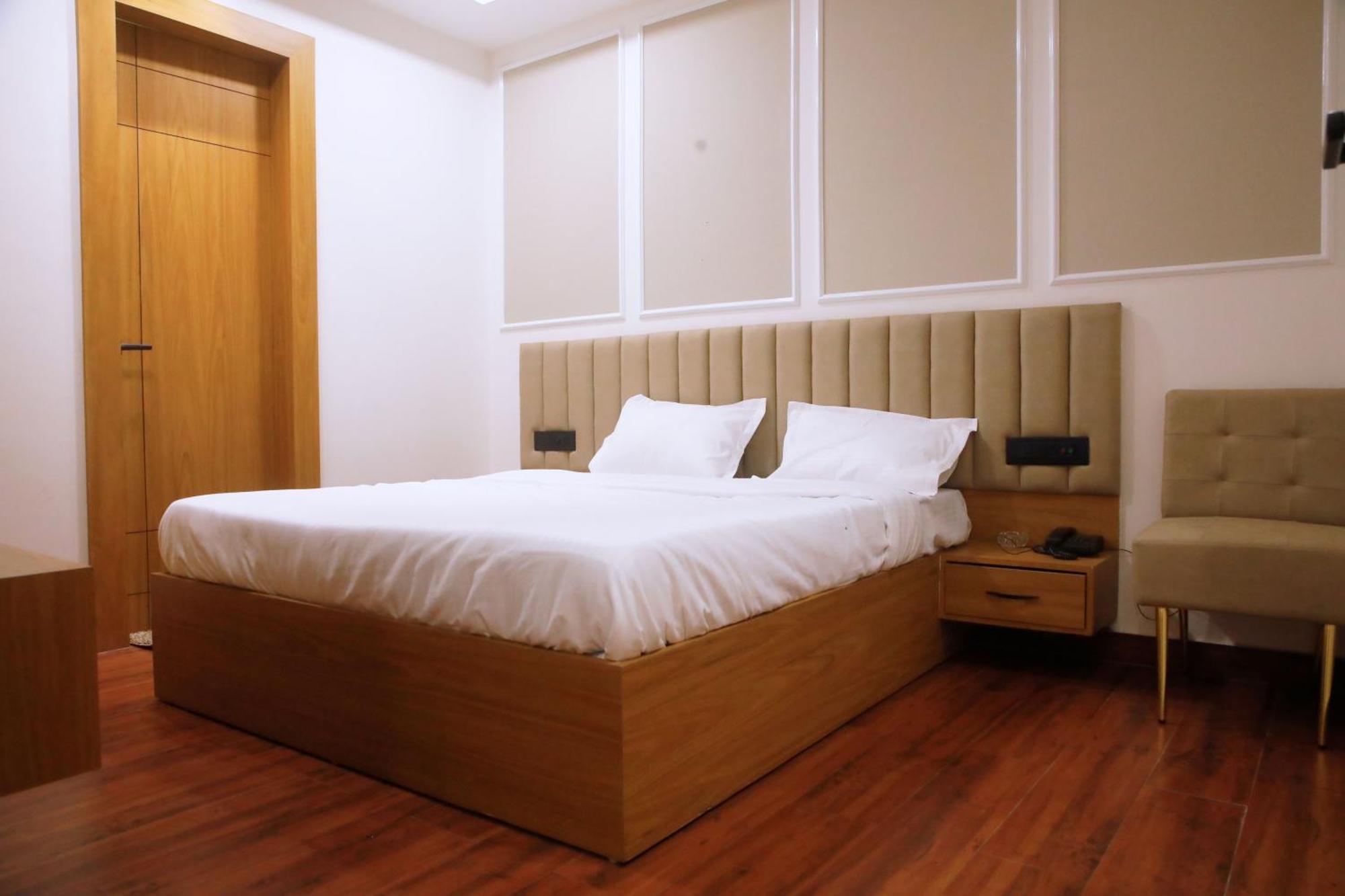 Hotel Glory Hisar Luaran gambar