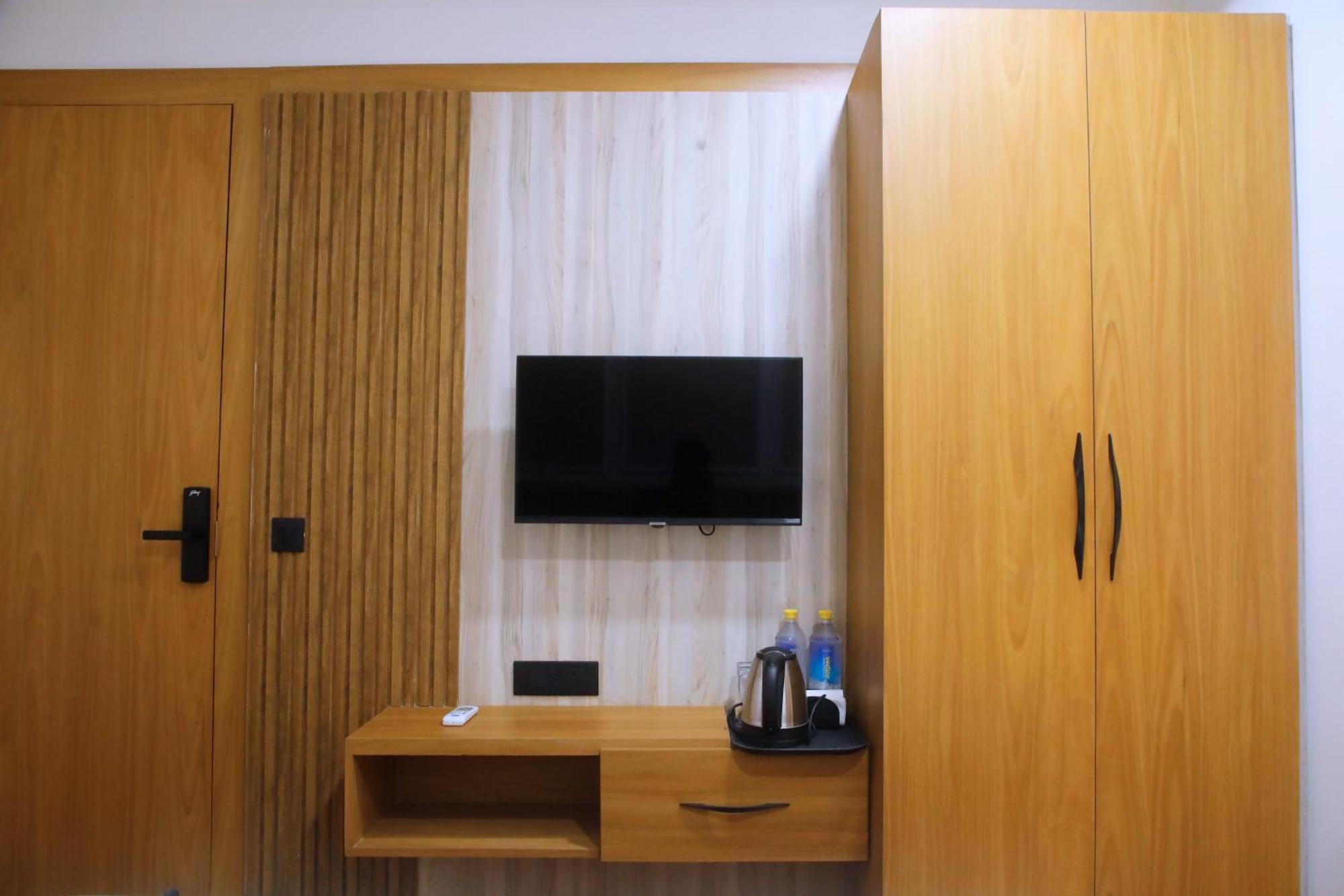 Hotel Glory Hisar Luaran gambar
