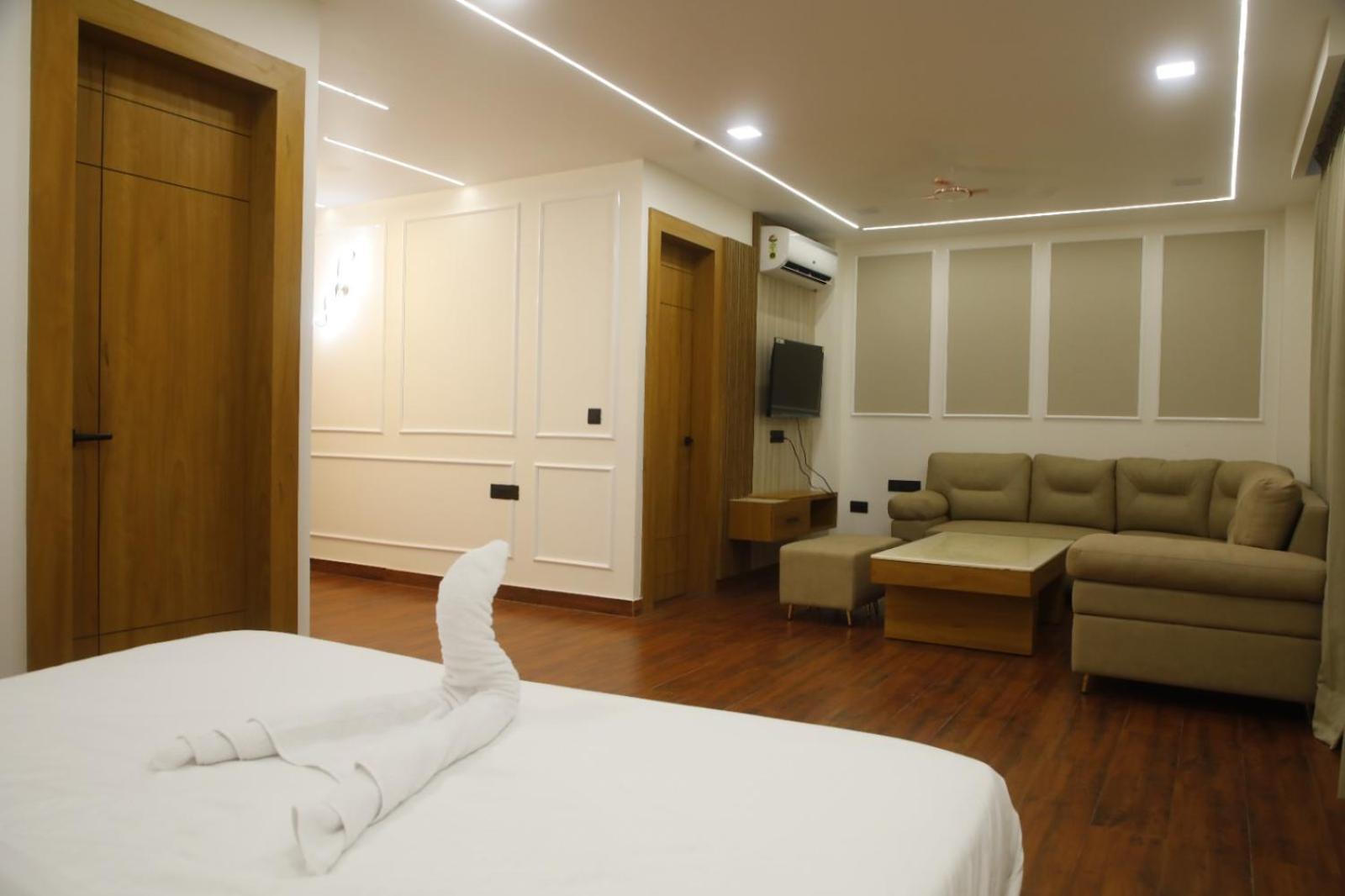 Hotel Glory Hisar Luaran gambar
